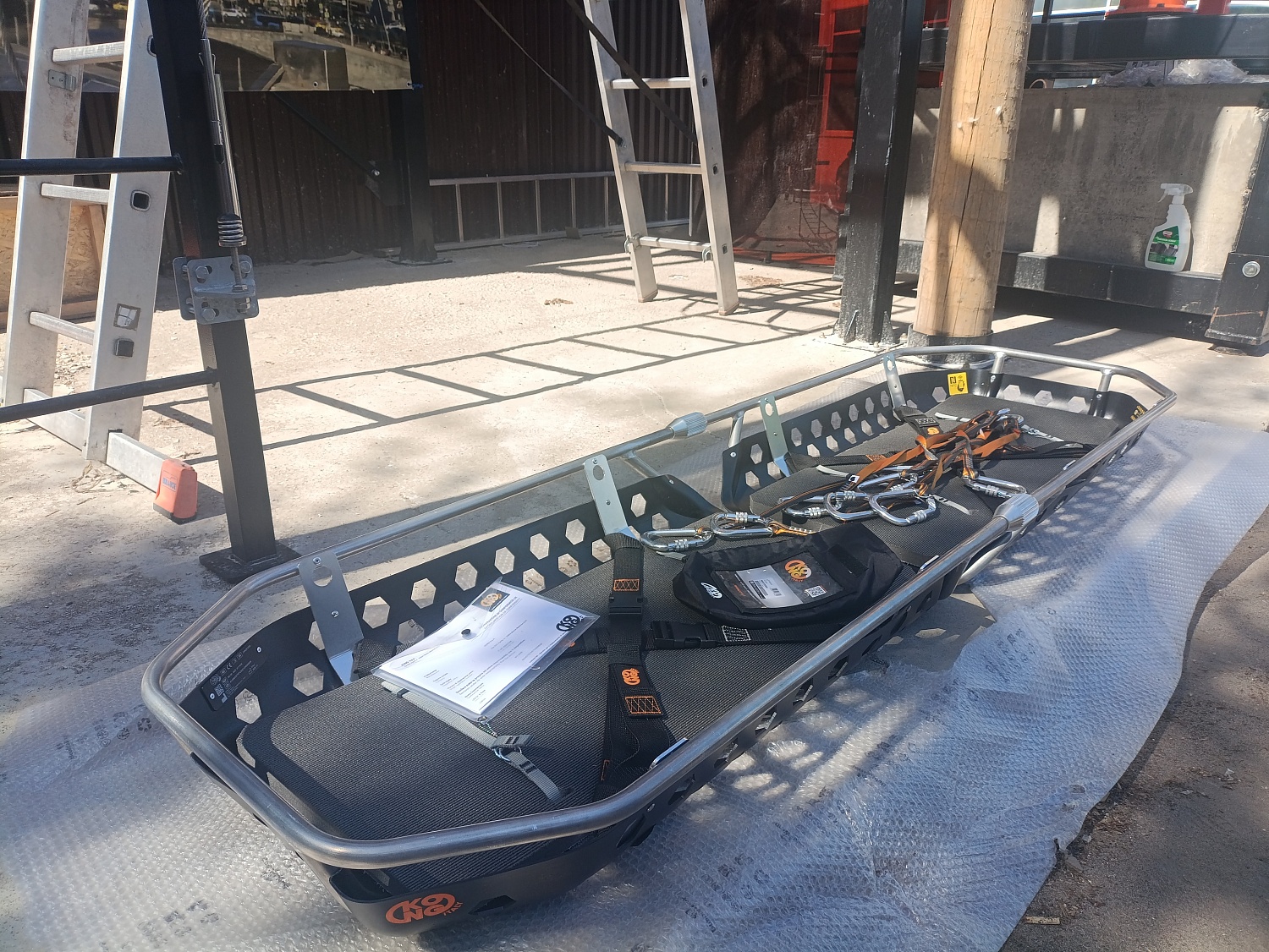 Носилки 911 Hive | Kong