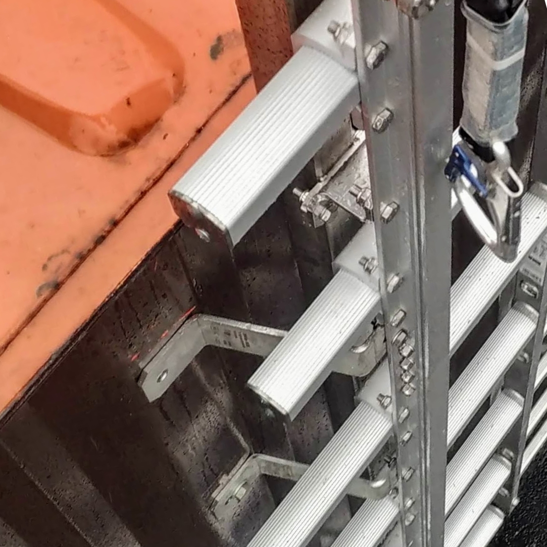 Жёсткая вертикальная анкерная линия Zarya | High Safety