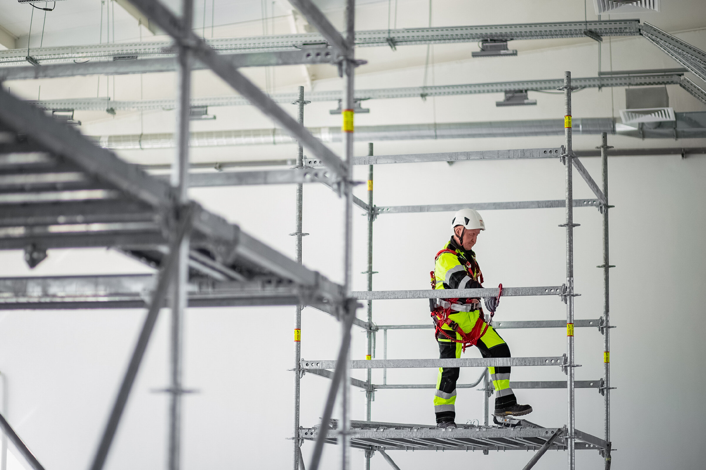 Работа на строительных лесах