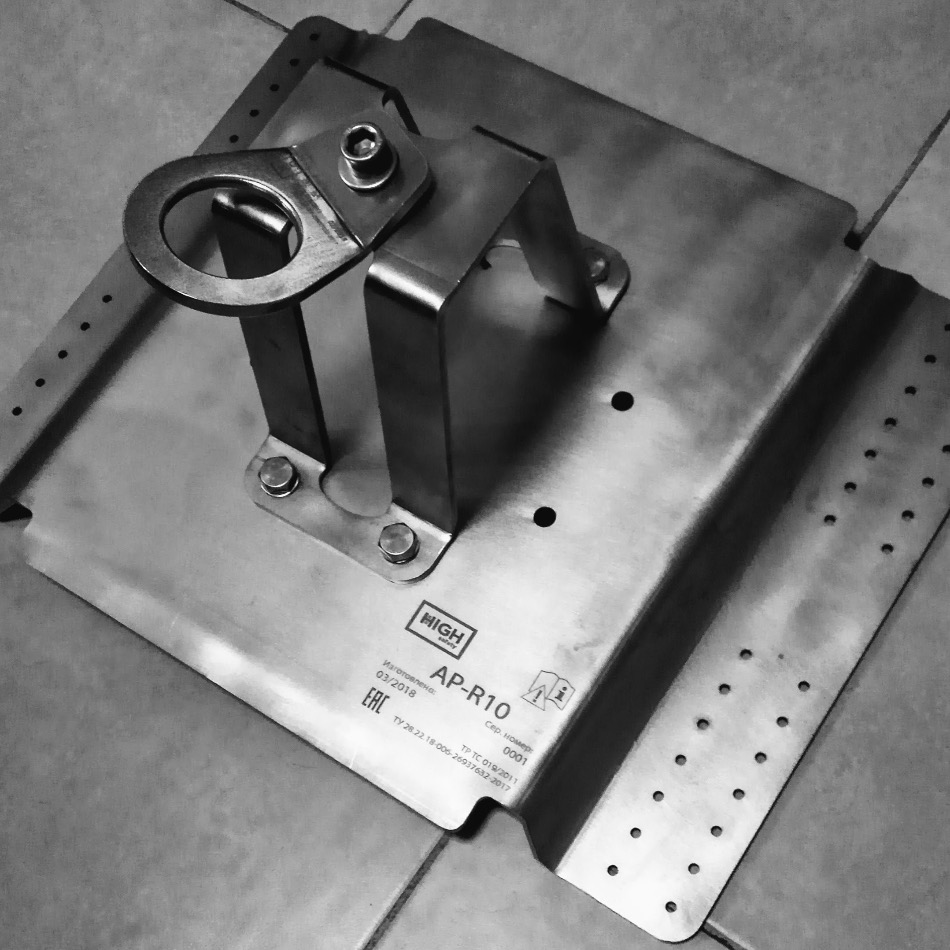 Анкерный столб для кровли AP-R10 | High Safety