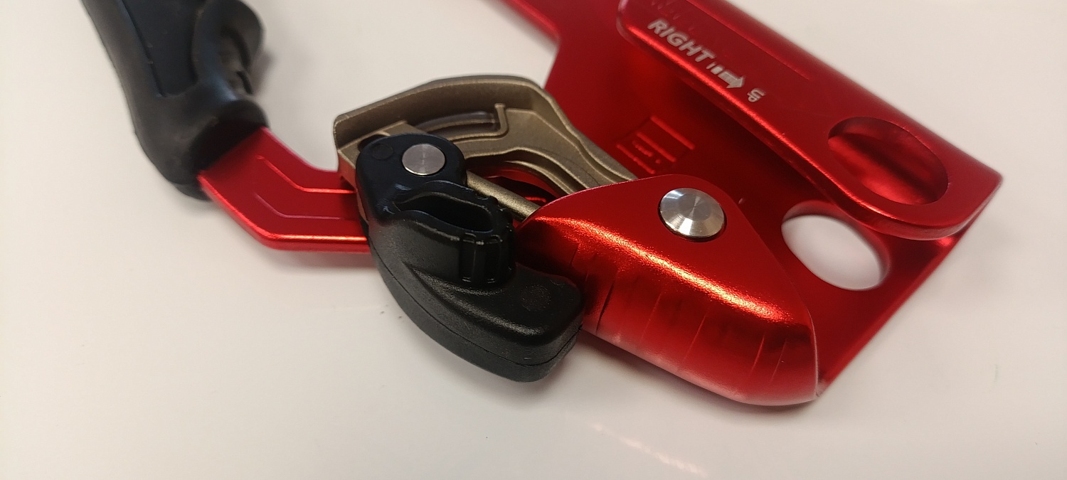 Зажим FAWKES под правую руку | GURU