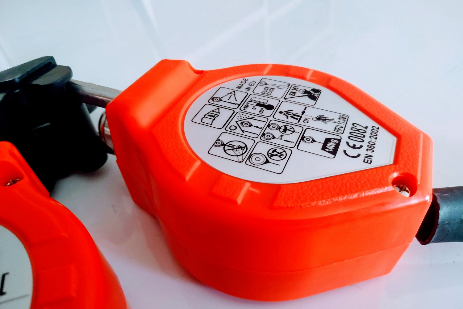 Устройство для страховки втягивающего типа Fantom-Duo | 2х2 м | Safe-Tec