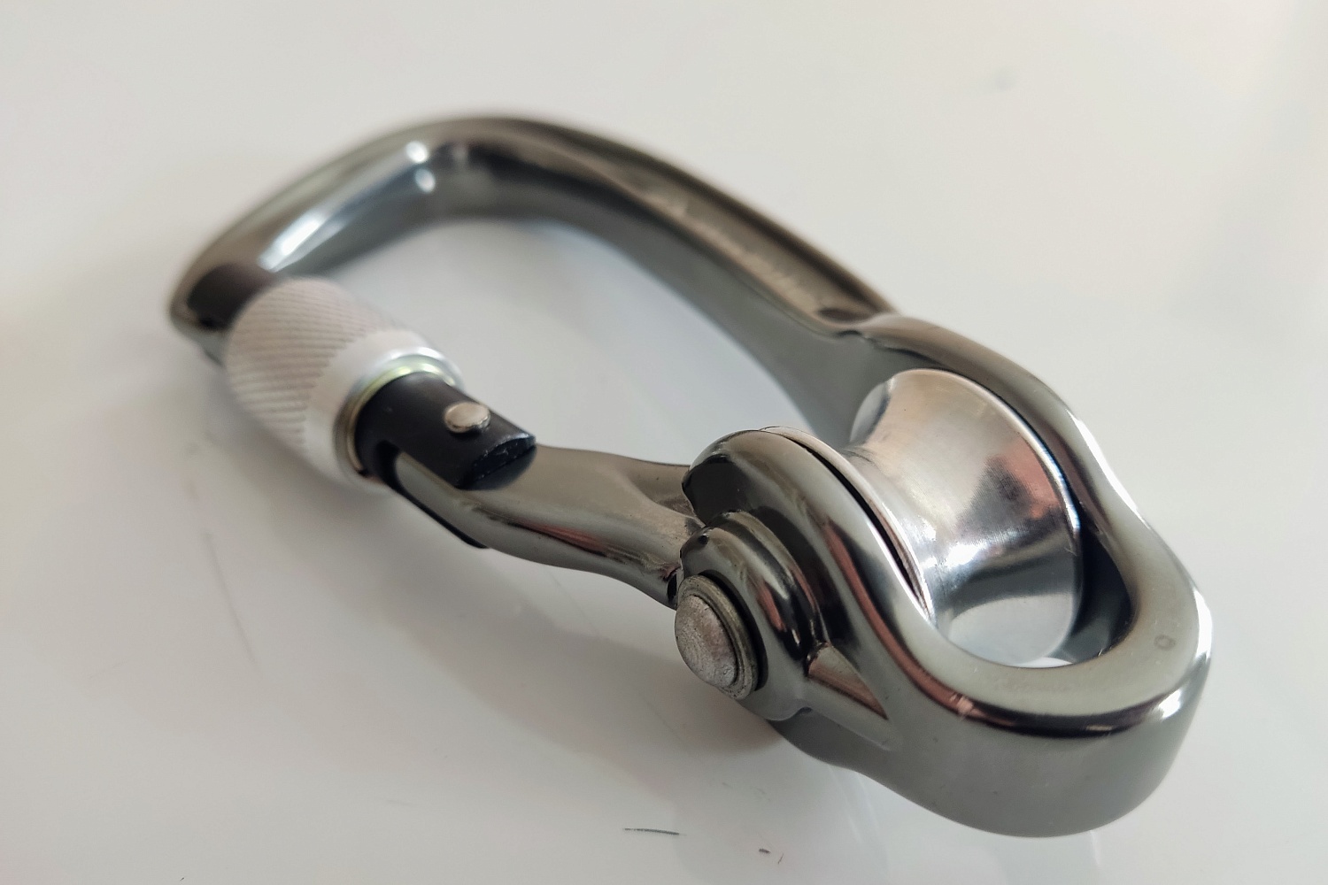 Карабин с роликом Пингвин | Ice-Rock