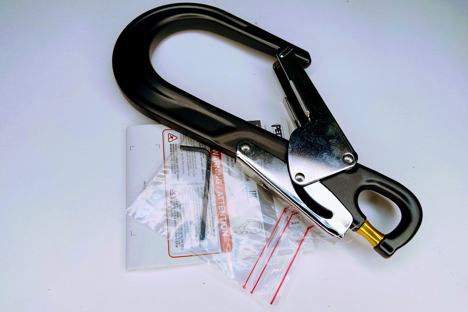 Карабин MGO Open | Petzl