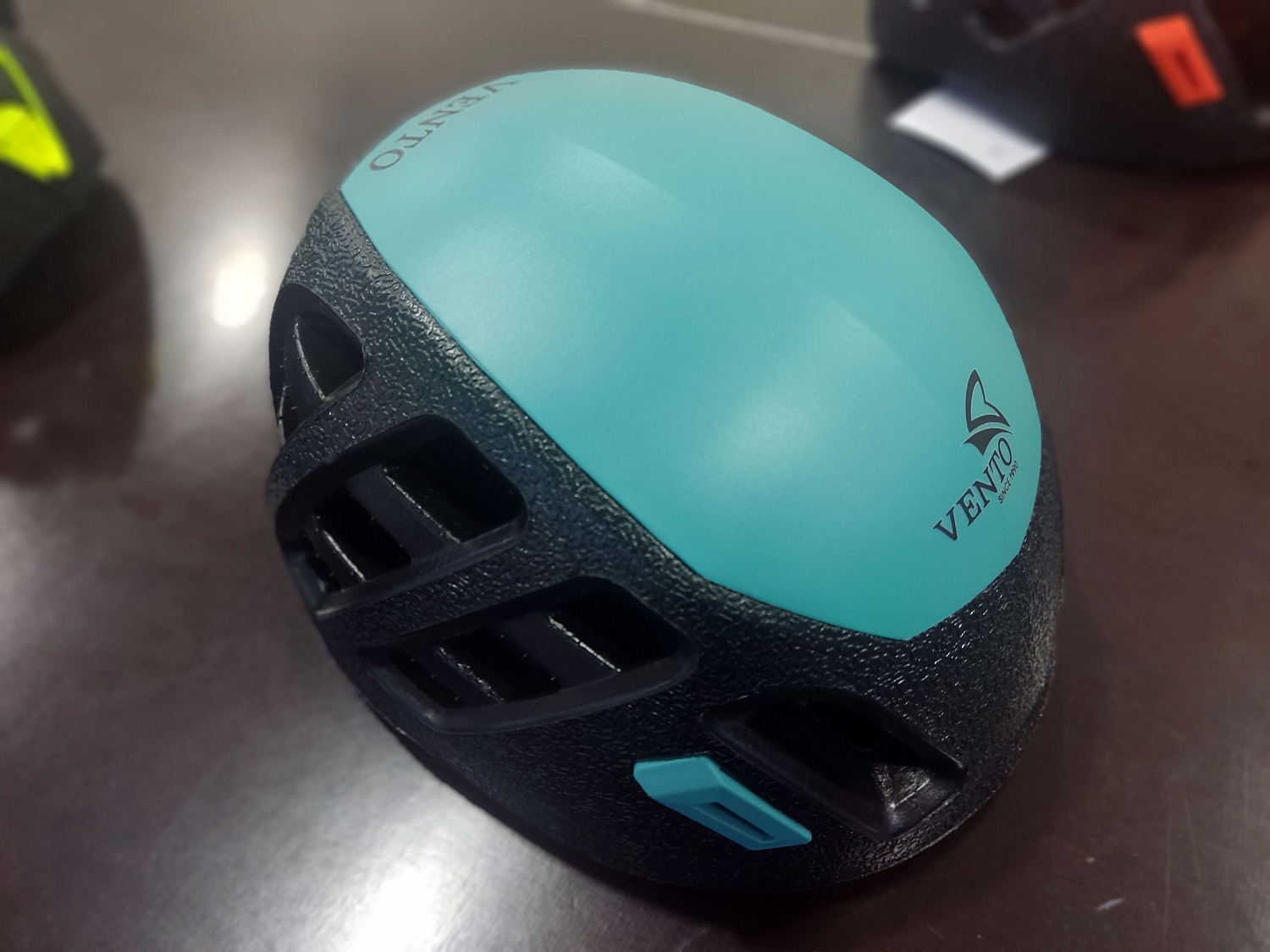 Каска Mistral | Vento