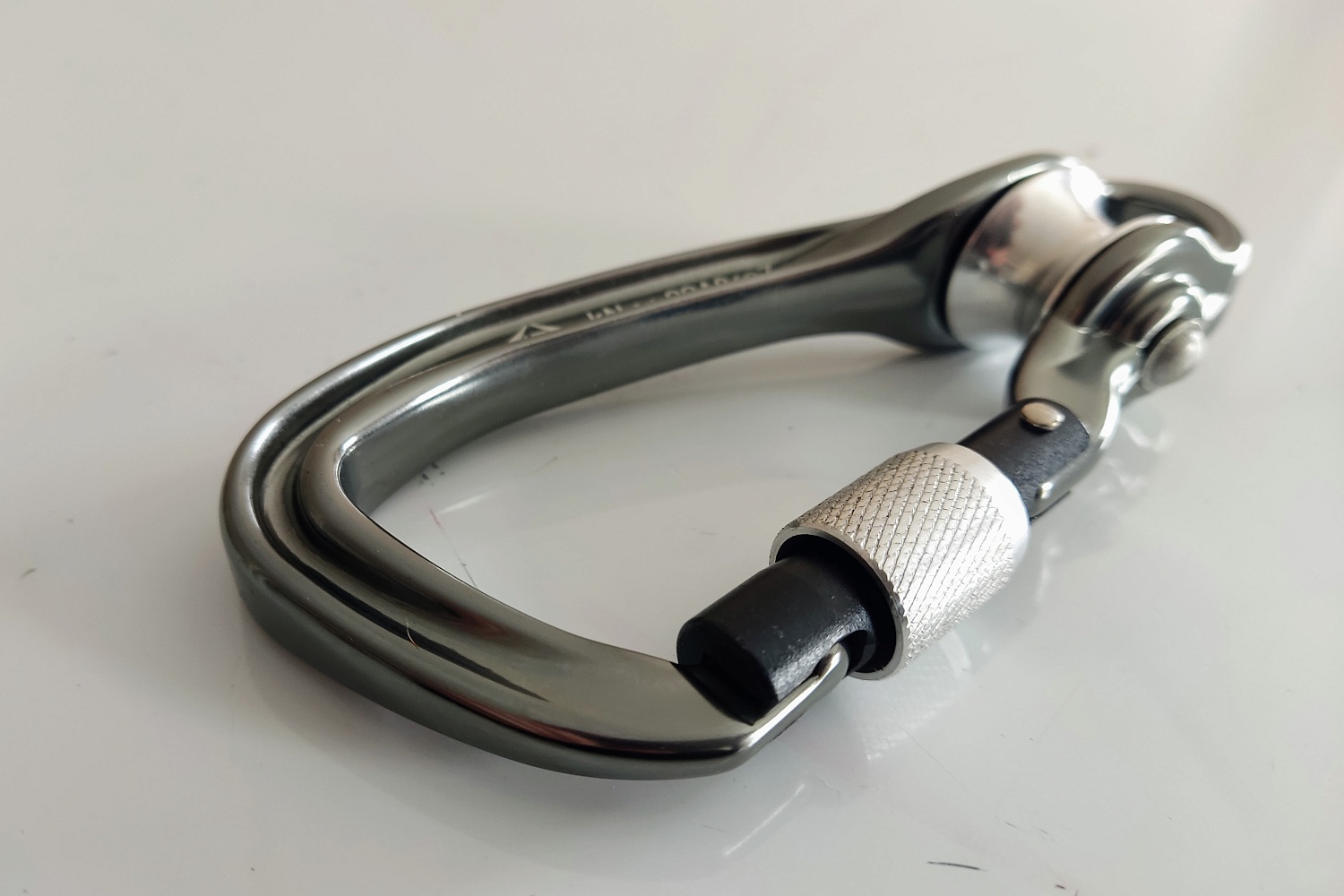 Карабин с роликом Пингвин | Ice-Rock