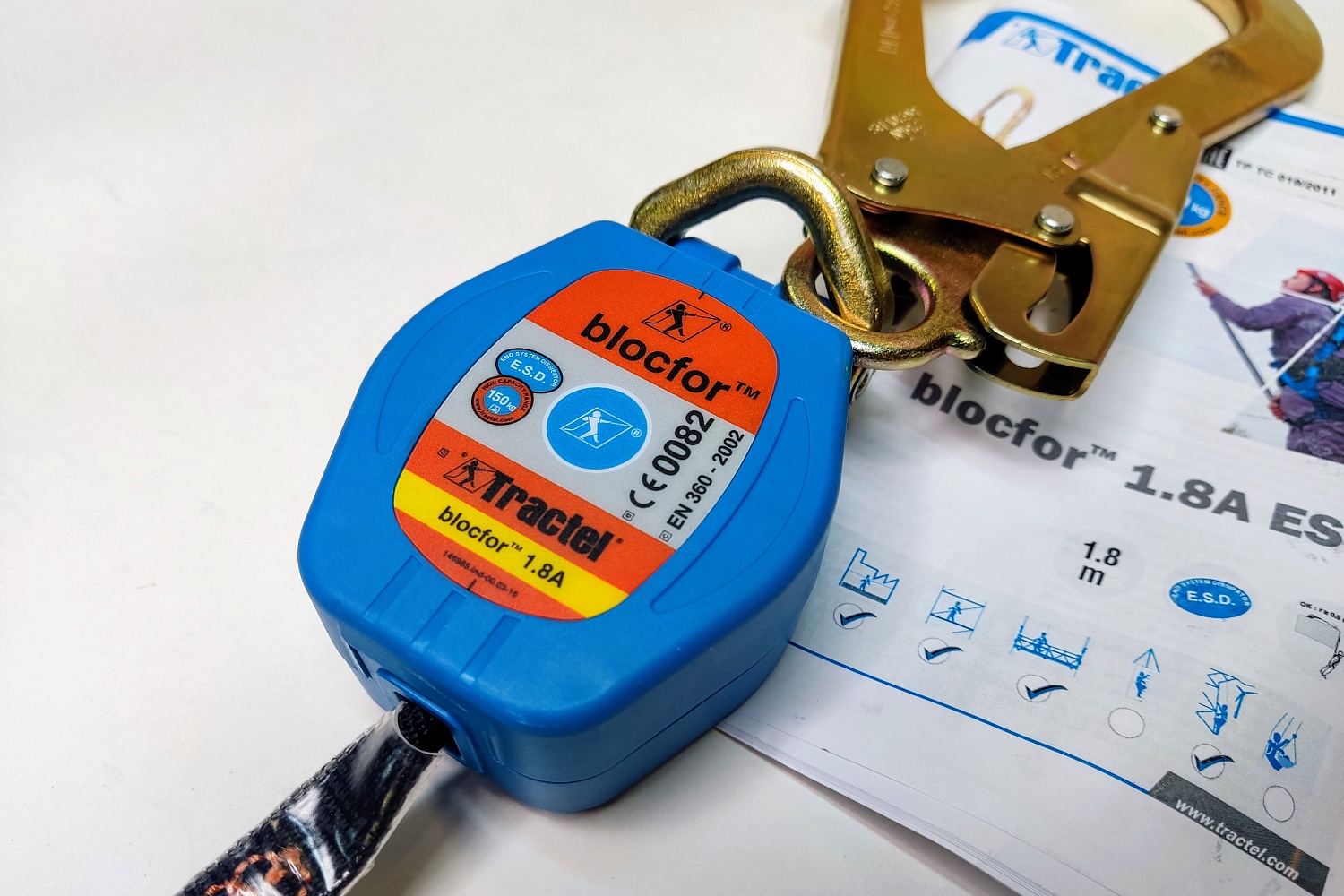 СИЗ втягивающего типа Blocfor™ 1.8A ESD M53-M47 | 1.8 м | Tractel