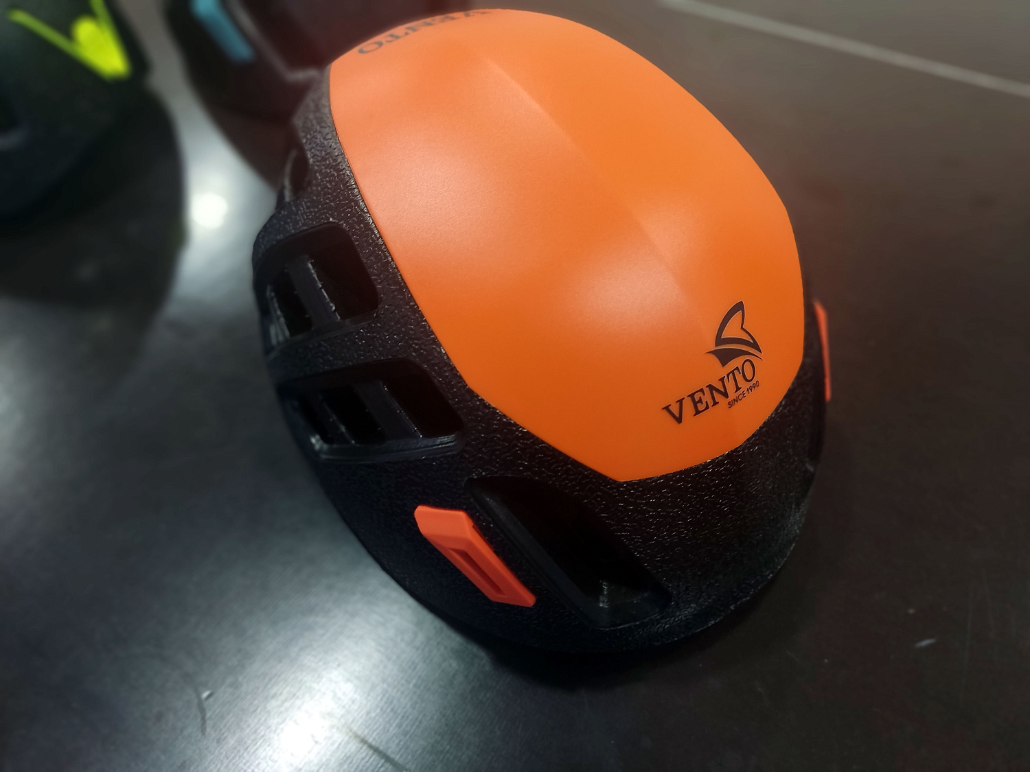 Каска Mistral | Vento