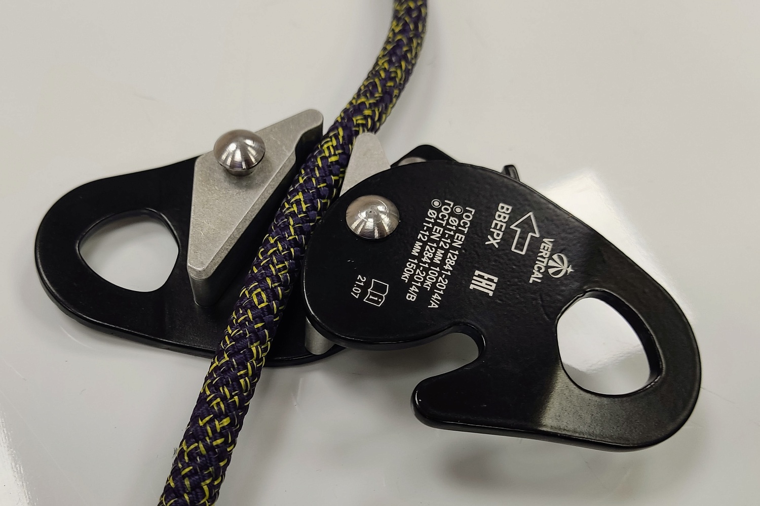 Зажим страховочный | Вертикаль