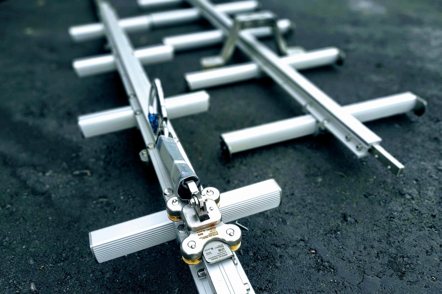 Жёсткая вертикальная анкерная линия Zarya | High Safety