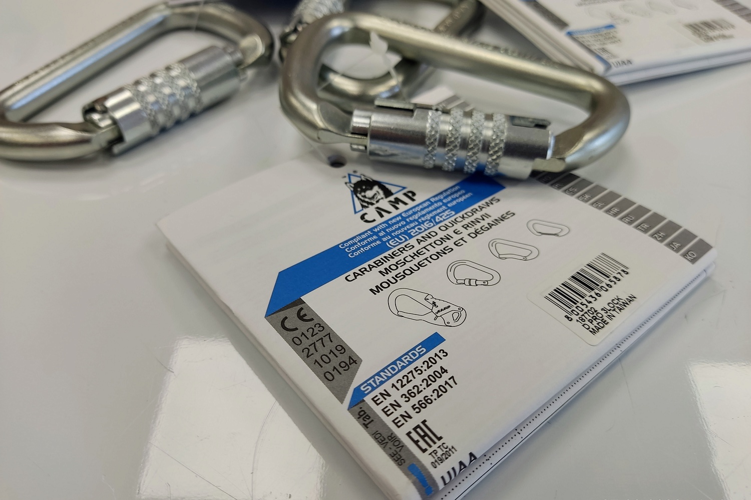 Карабин стальной Steel D 3Lock | CAMP