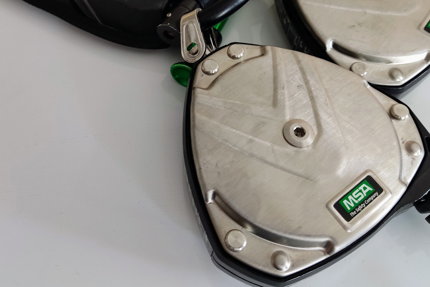 СИЗ втягивающего типа V-EDGE PFL 63062-00JRU | 2.4 м | MSA