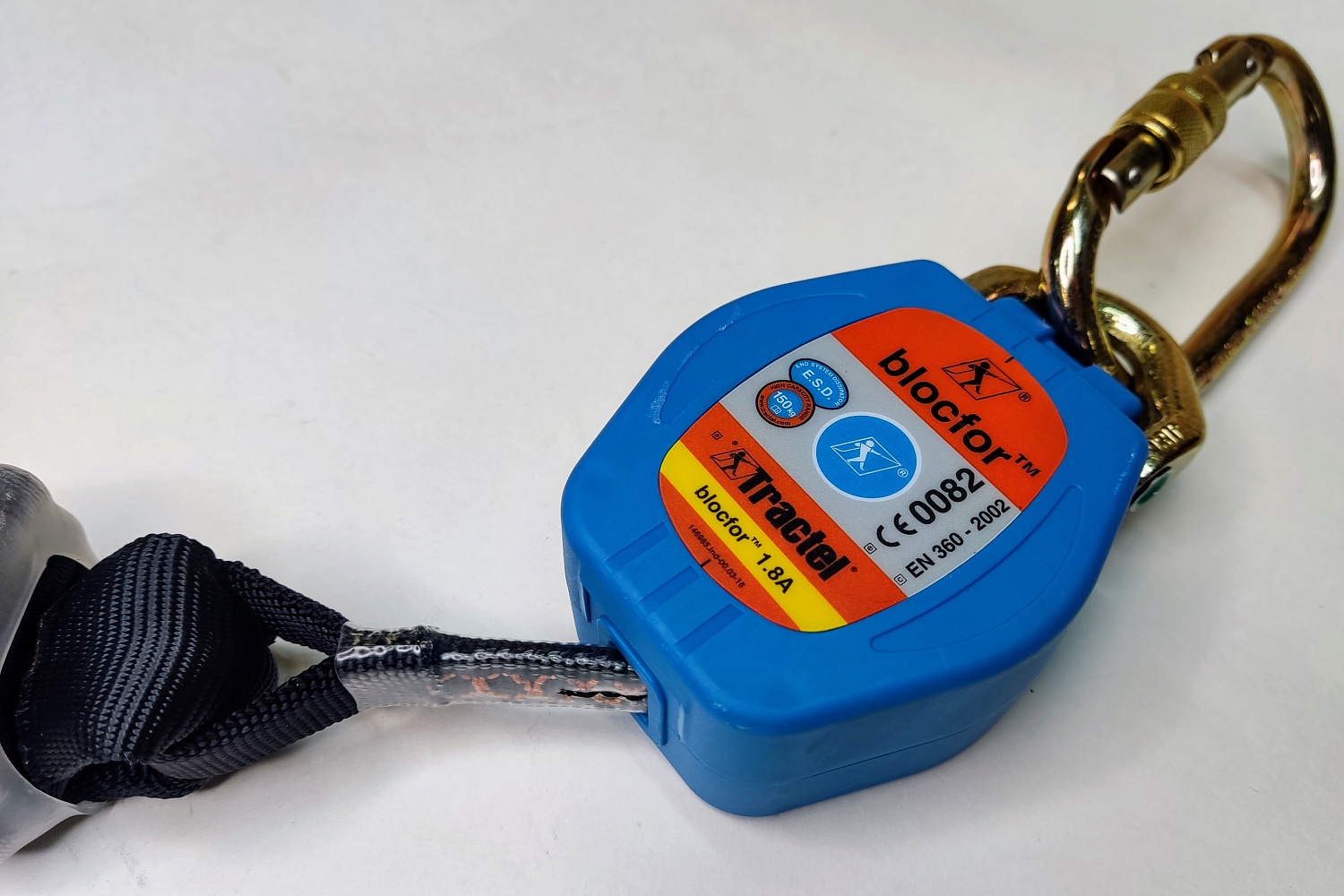 СИЗ втягивающего типа Blocfor™ 1.8A ESD M10-M47 | 1.8 м | Tractel