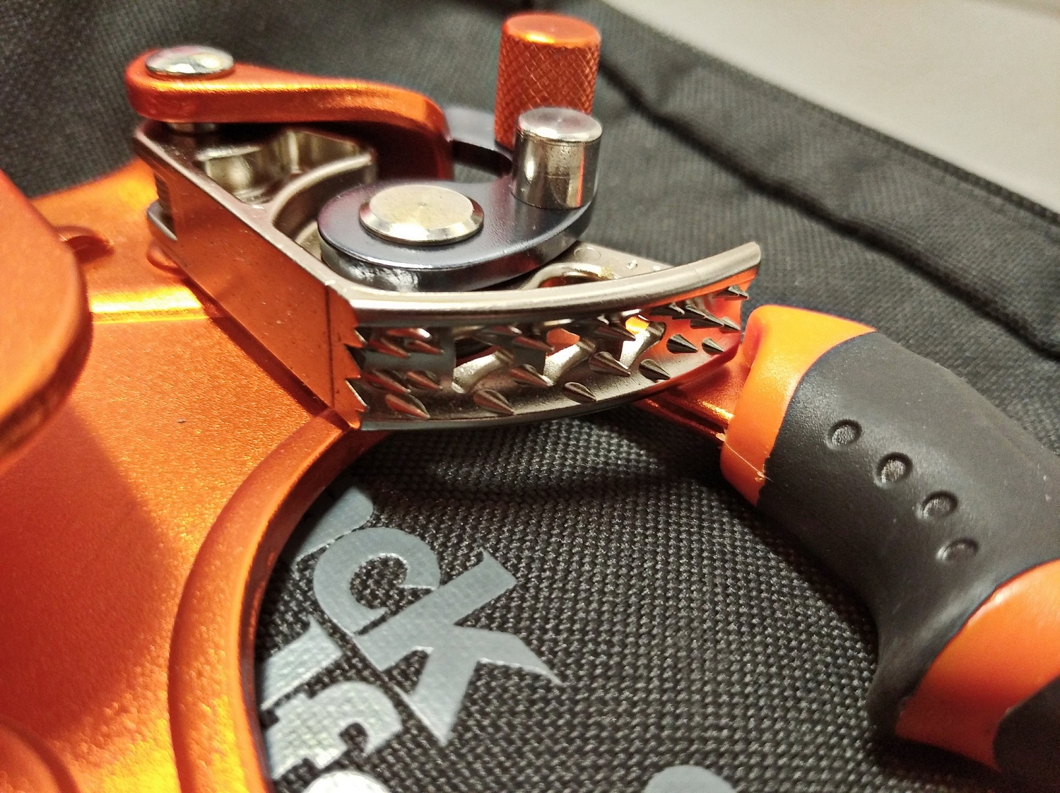 Зажим ручной (жумар) QUICK'UP PLUS | Правый | Climbing technology