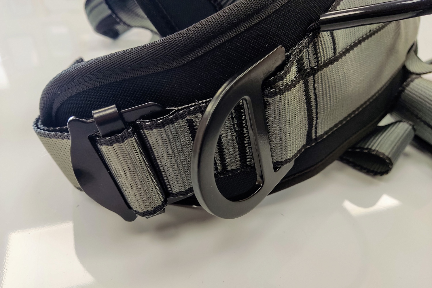 Привязь страховочная Профессионал с плечами | Вертикаль