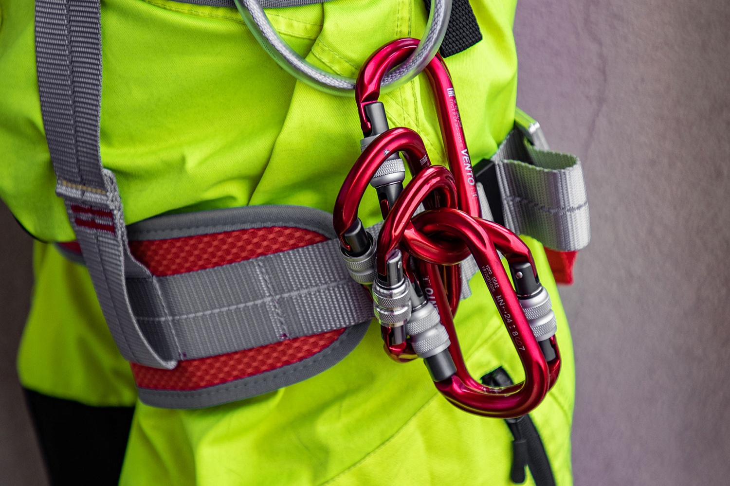 Карабин Овал с муфтой keylock | Vento